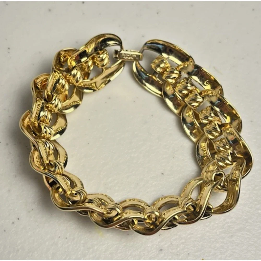 Vintage Napier 80s Chunky Gold Tone Set Link Chain Necklace Bracelet & Earrings